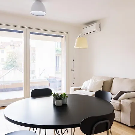 Altido Lovely 1-bed Flat With Balcony & Free Parking アパート *